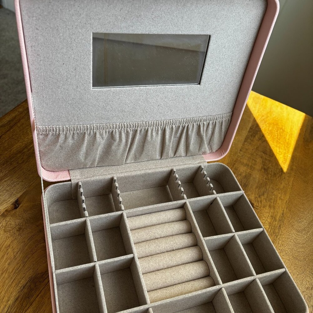 NEW LIGHT PINK 9X10 INCH JEWELRY BOX STORAGE WITH MIRROR